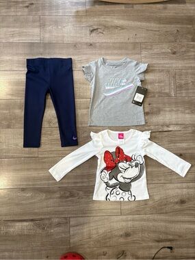 Nike Girls Navy Leggings and Gray Logo Tee